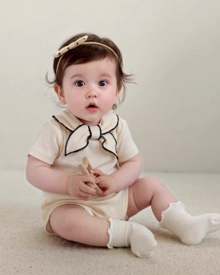 baby三角領巾爬服