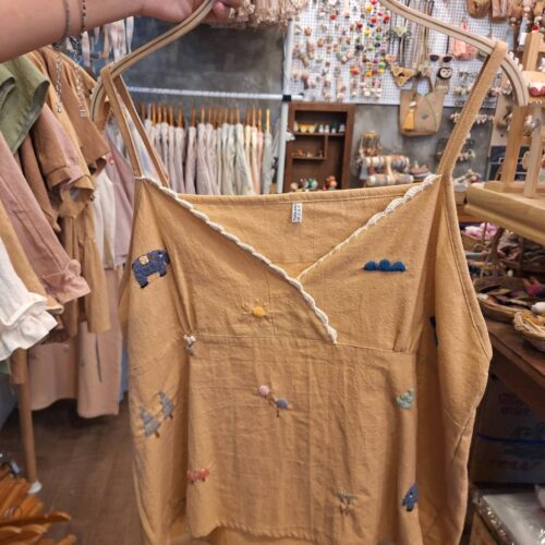 Sister Fox's 刺繡上衣