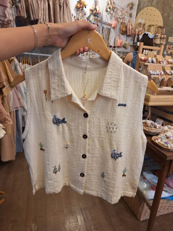 Sister Fox's 刺繡上衣