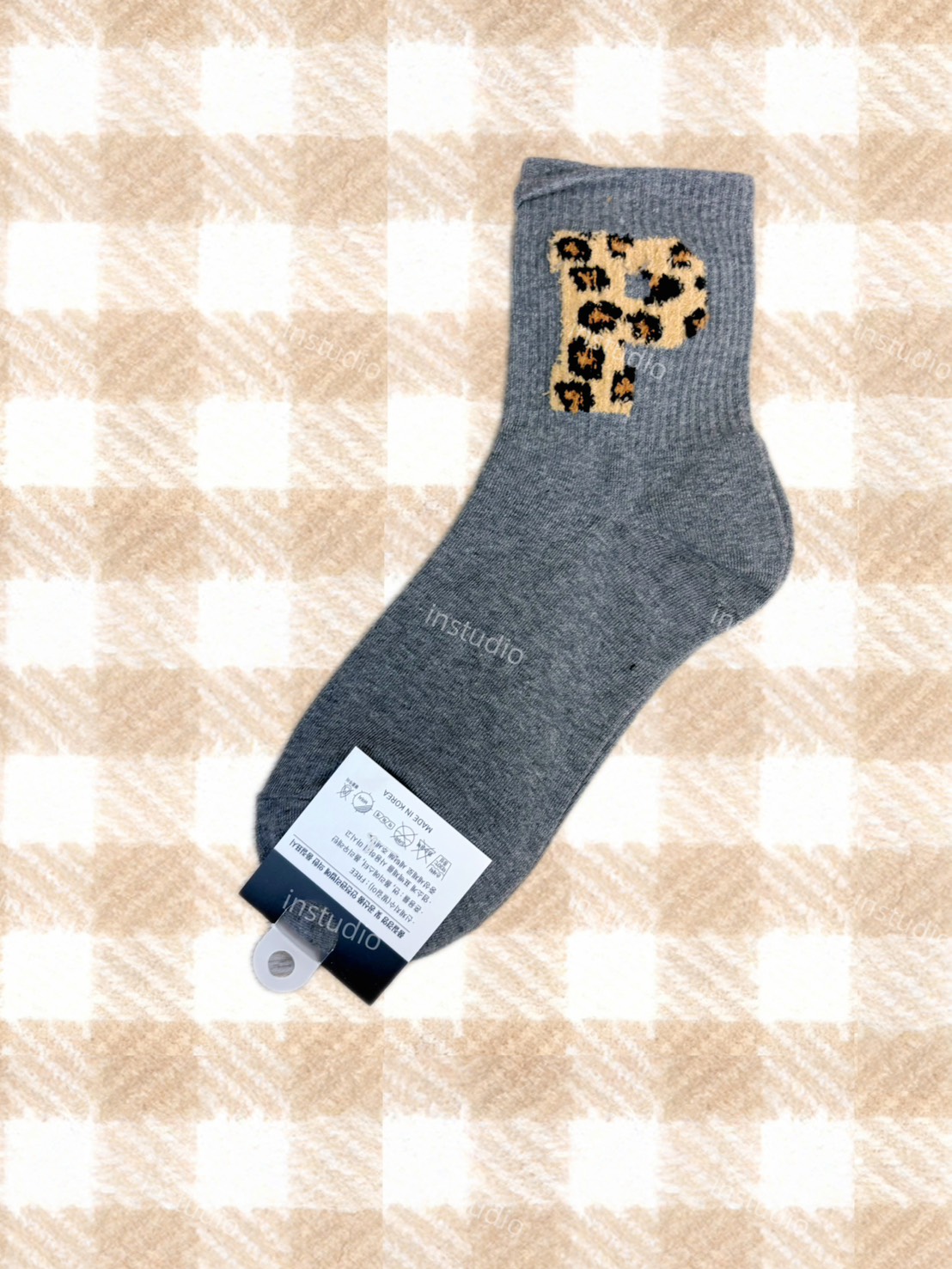 韓系豹紋字母中筒襪